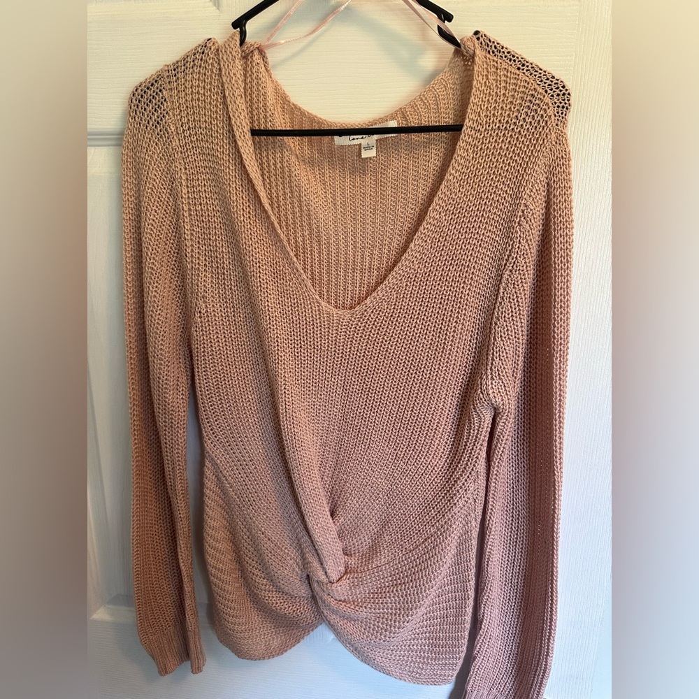 3/$8 🍁 Love Tree Front Knot Sweater
